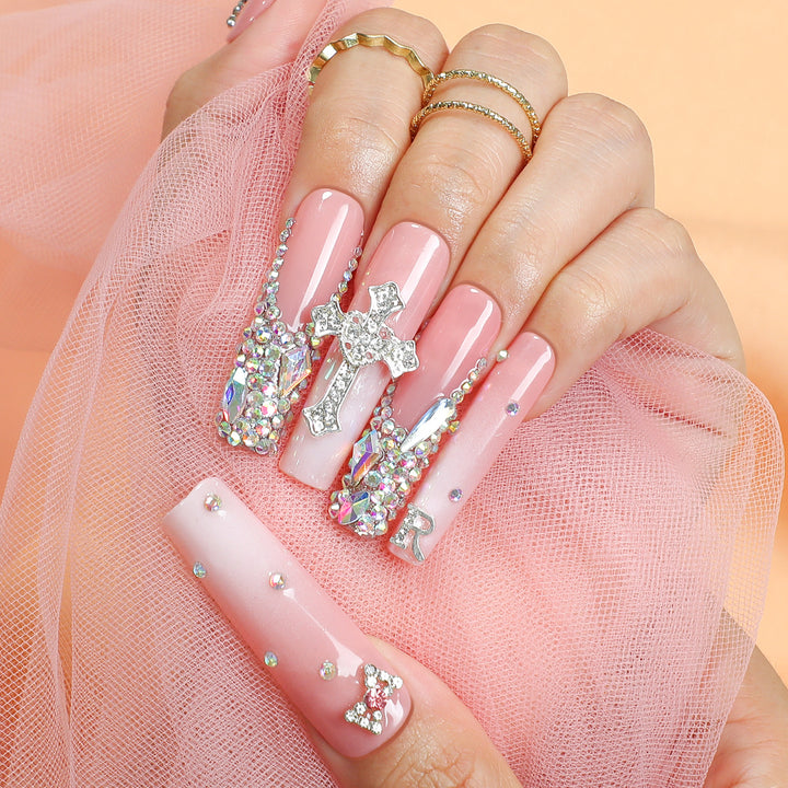 Creative nail art set with glamorous rhinestone decorations Stornfield