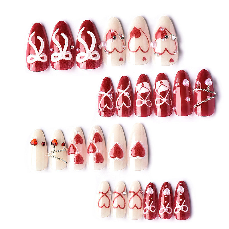 Nail design set with romantic heart motifs Stornfield