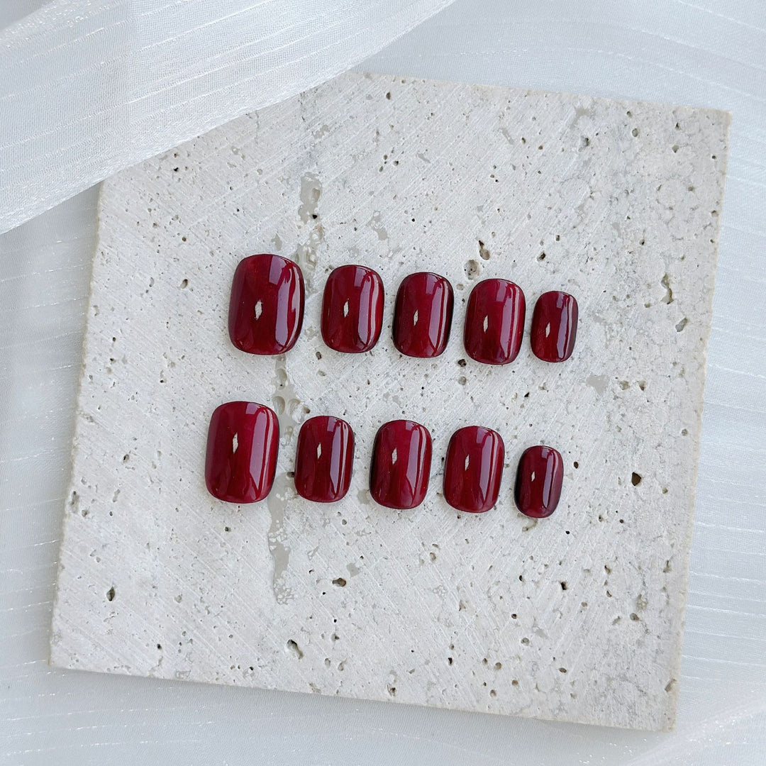 Glossy Almond-Shaped Press-On Nails