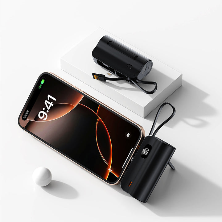 Portable chargers with USB-C and Lightning connection Stornfield