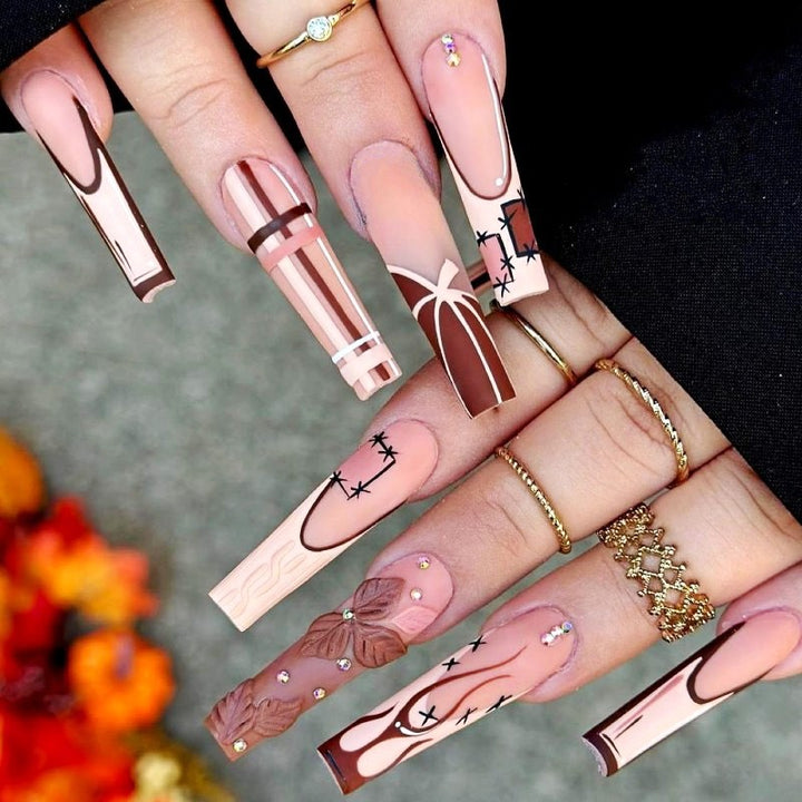 Elegant modern style artificial nails Stornfield