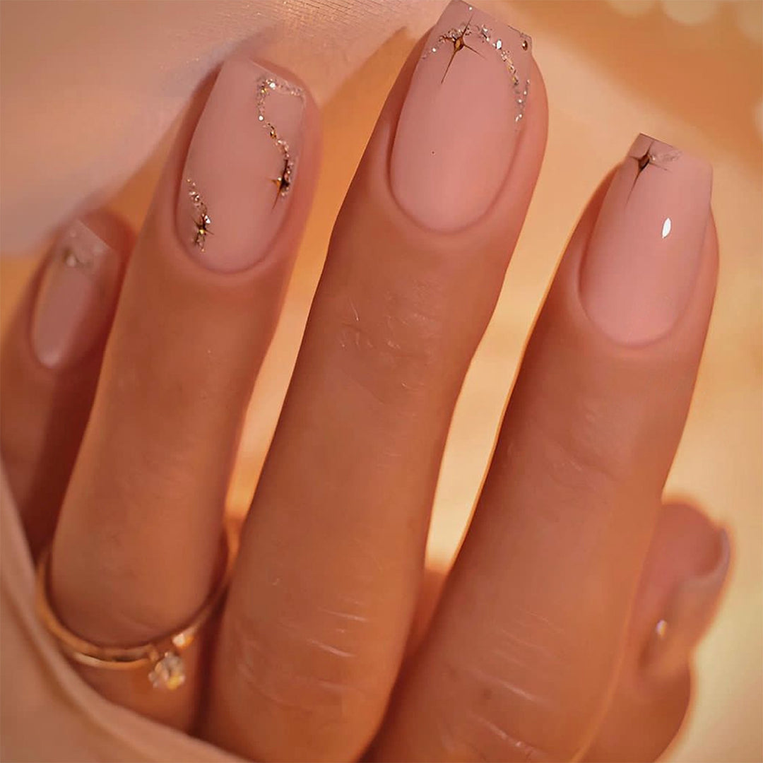 Elegant Press-On Nail Art Set Stornfield