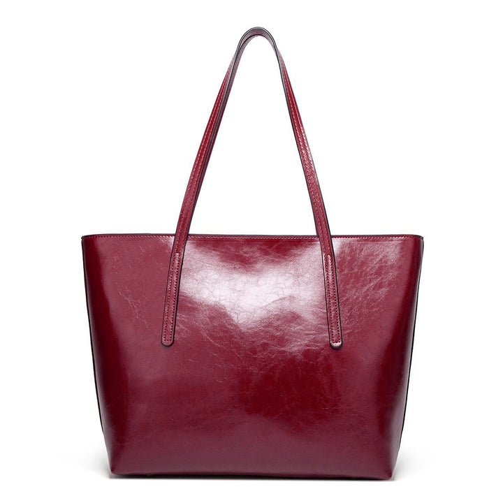 Elegant Handbag Made of High-Quality Leather Stornfield