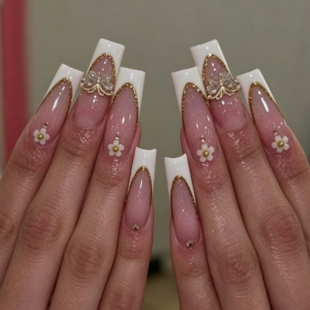Elegant Floral Nail Art Extensions Stornfield