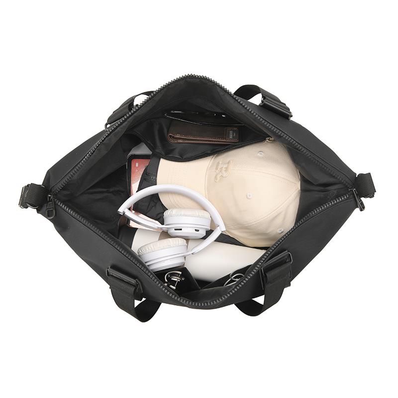 Tote bag with versatile design and spacious storage Stornfield