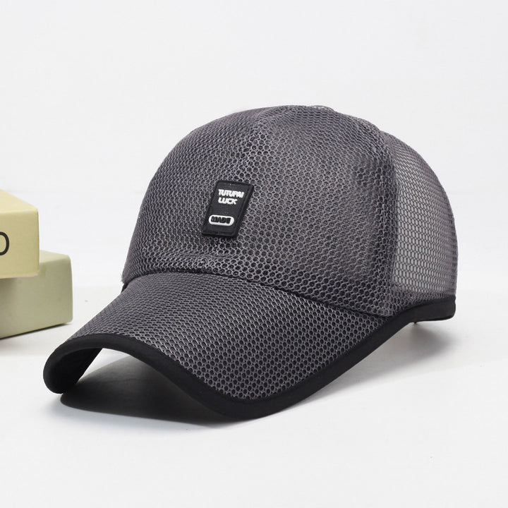 Sun protection cap with integrated solar fan Stornfield