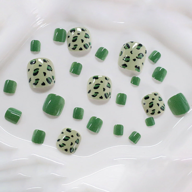 Artistic Animal Print Nail Art Stornfield