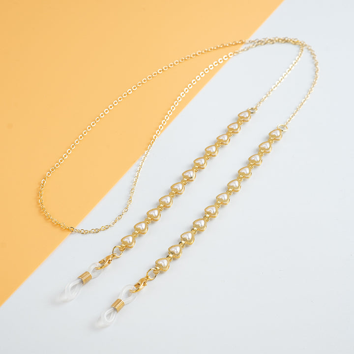 Elegant Pearl-Linked Eyewear Chain Stornfield