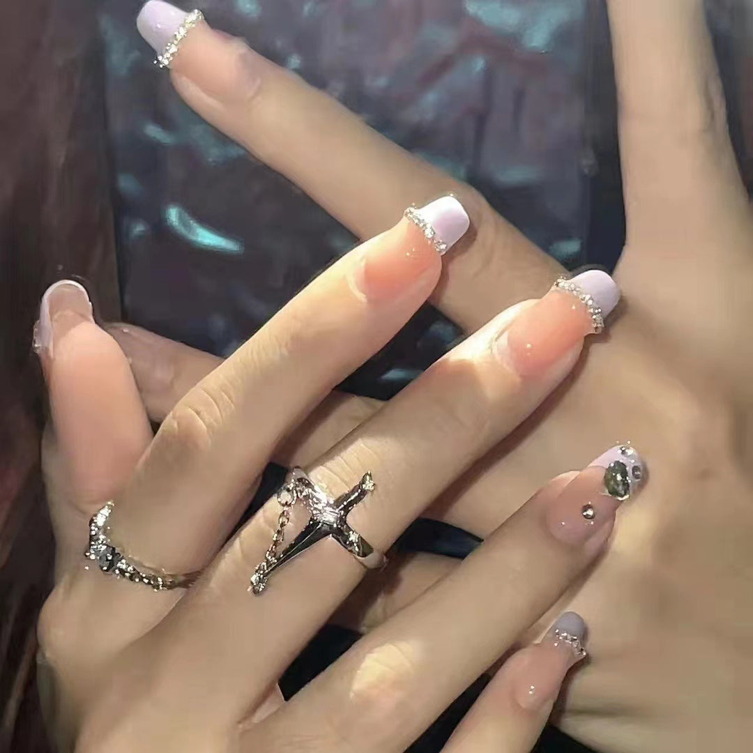 Artful nail design with glitter detail Stornfield