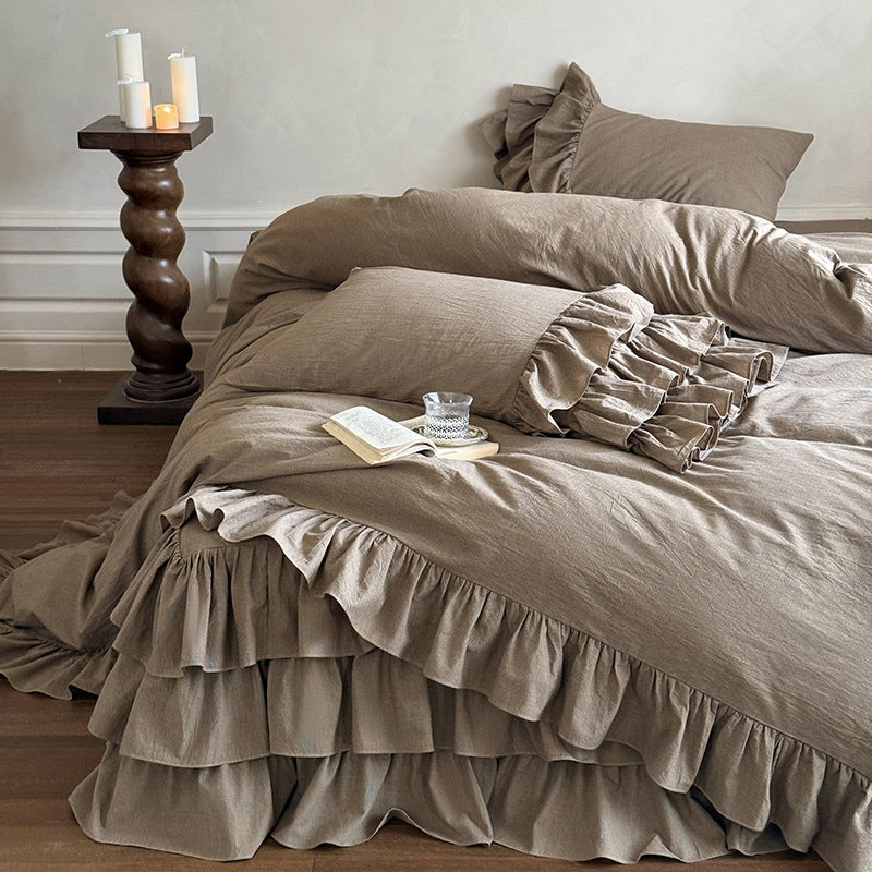 Ruffled linen bedding set with multi-layered frill and washed soft texture