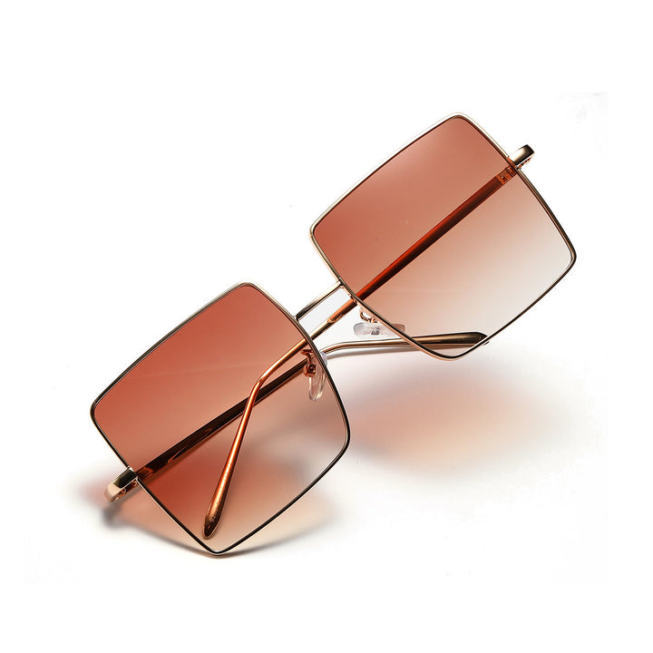 Women's Square Sunglasses with an Elegant Frame Construction Stornfield