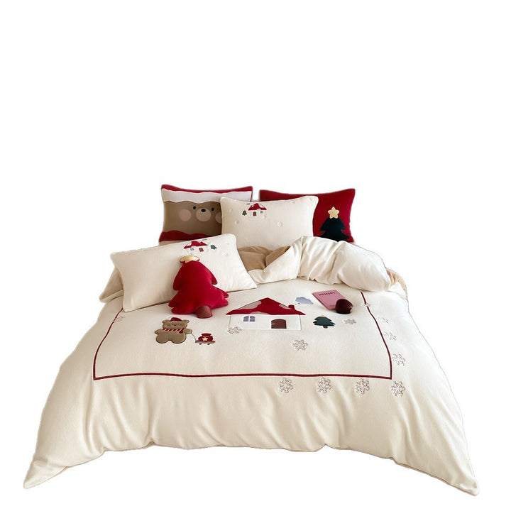 Children's bedding set with wintery appliqués, reversible side and cuddly pillow
