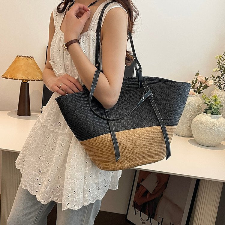 Elegant Beach Bag Made of Woven Natural Material with Leather Accents Stornfield