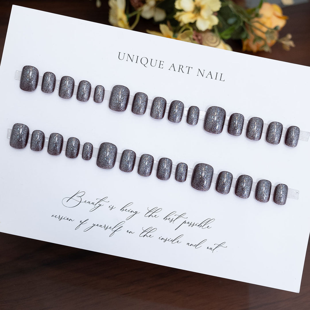 Glittery Gel Press-On Nail Set