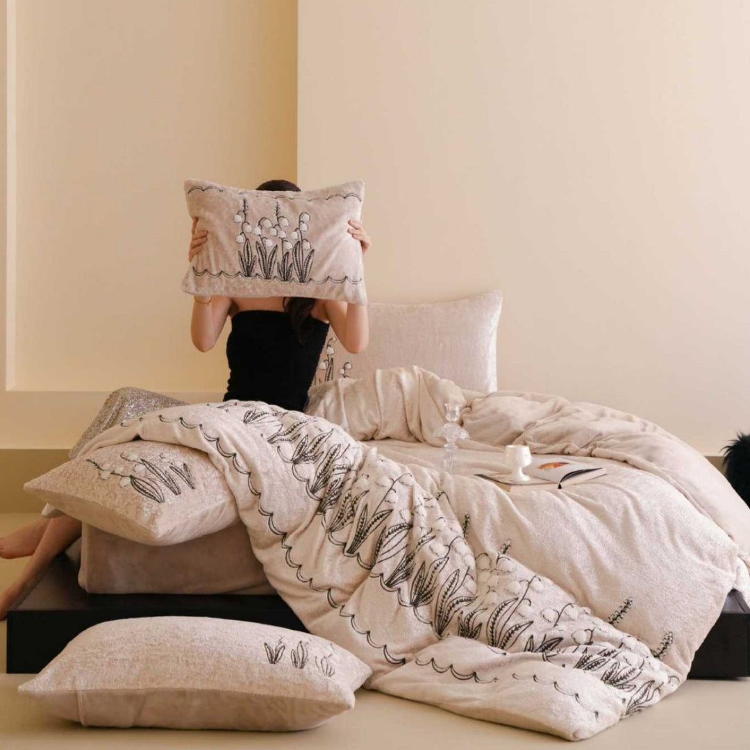 Embroidered Linen-Blend Plush Duvet Cover & Pillowcase Set