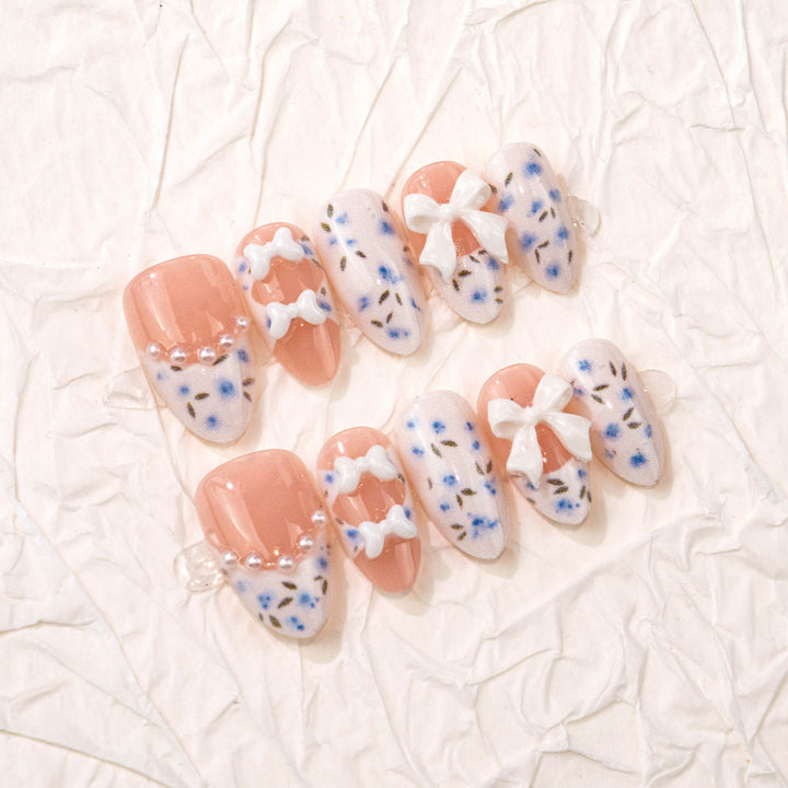 Floral Accent Decorative Press-On Nail Art Set Stornfield
