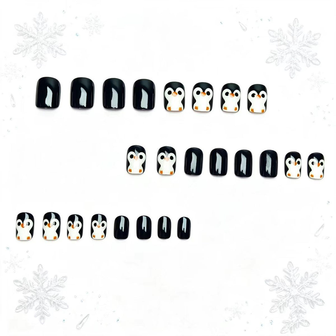 Artificial Nails in Winter Penguin Design Stornfield