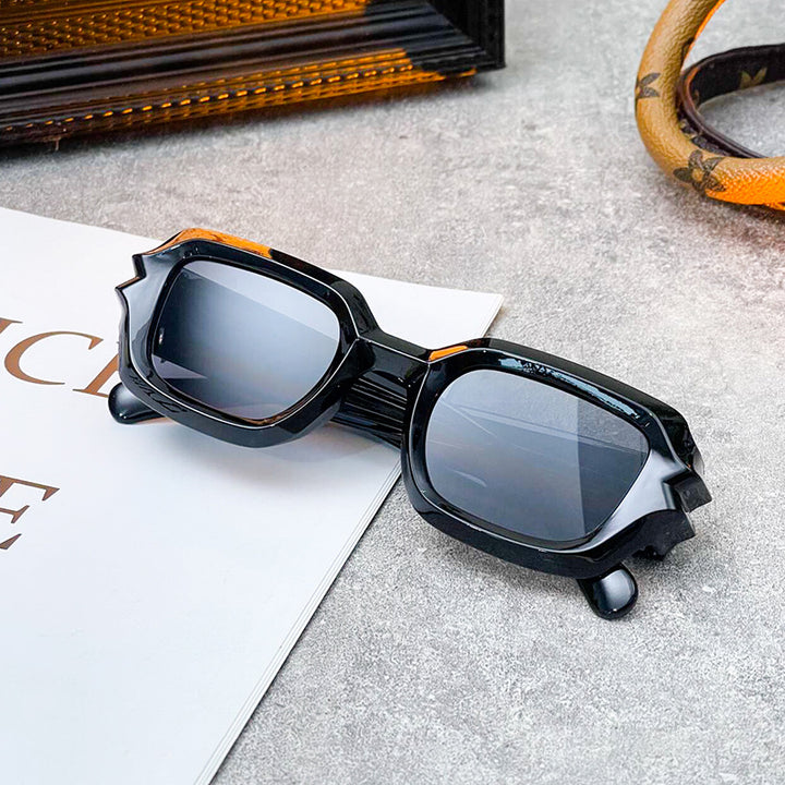 Women's fashionable sunglasses with striking frame Stornfield