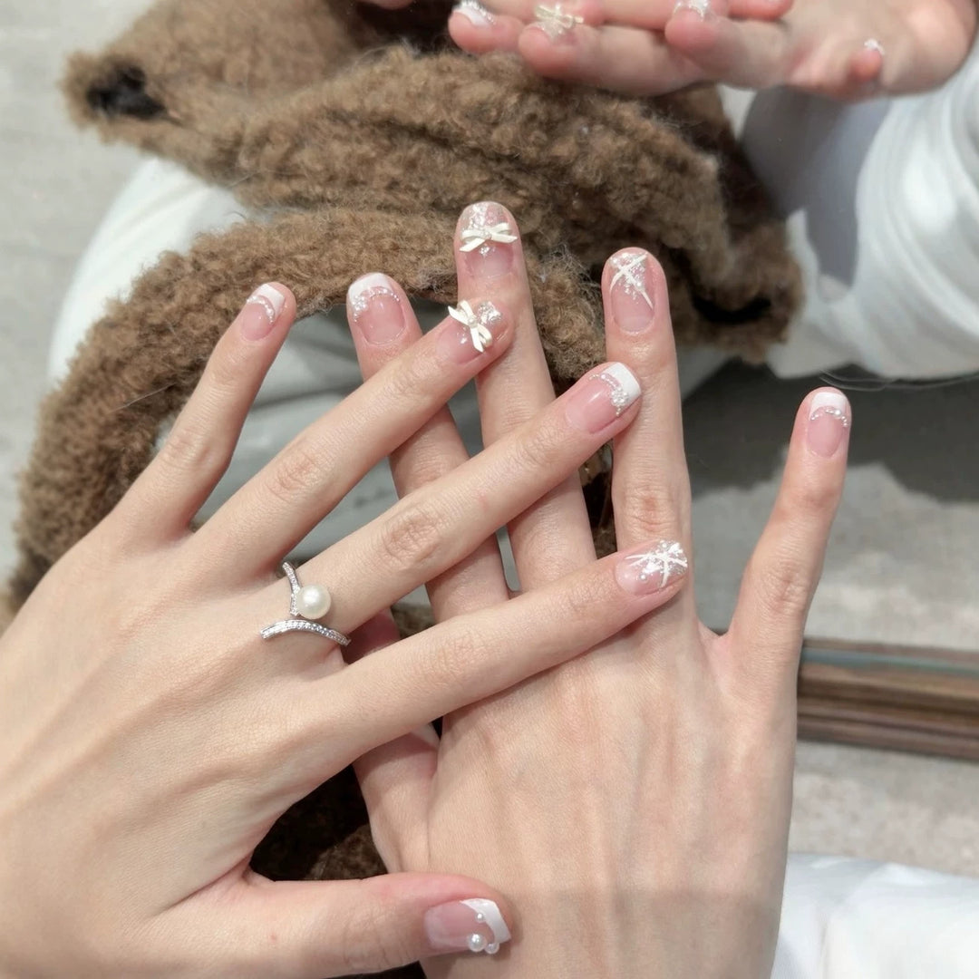 Elegant Floral Press-On Nail Extensions
