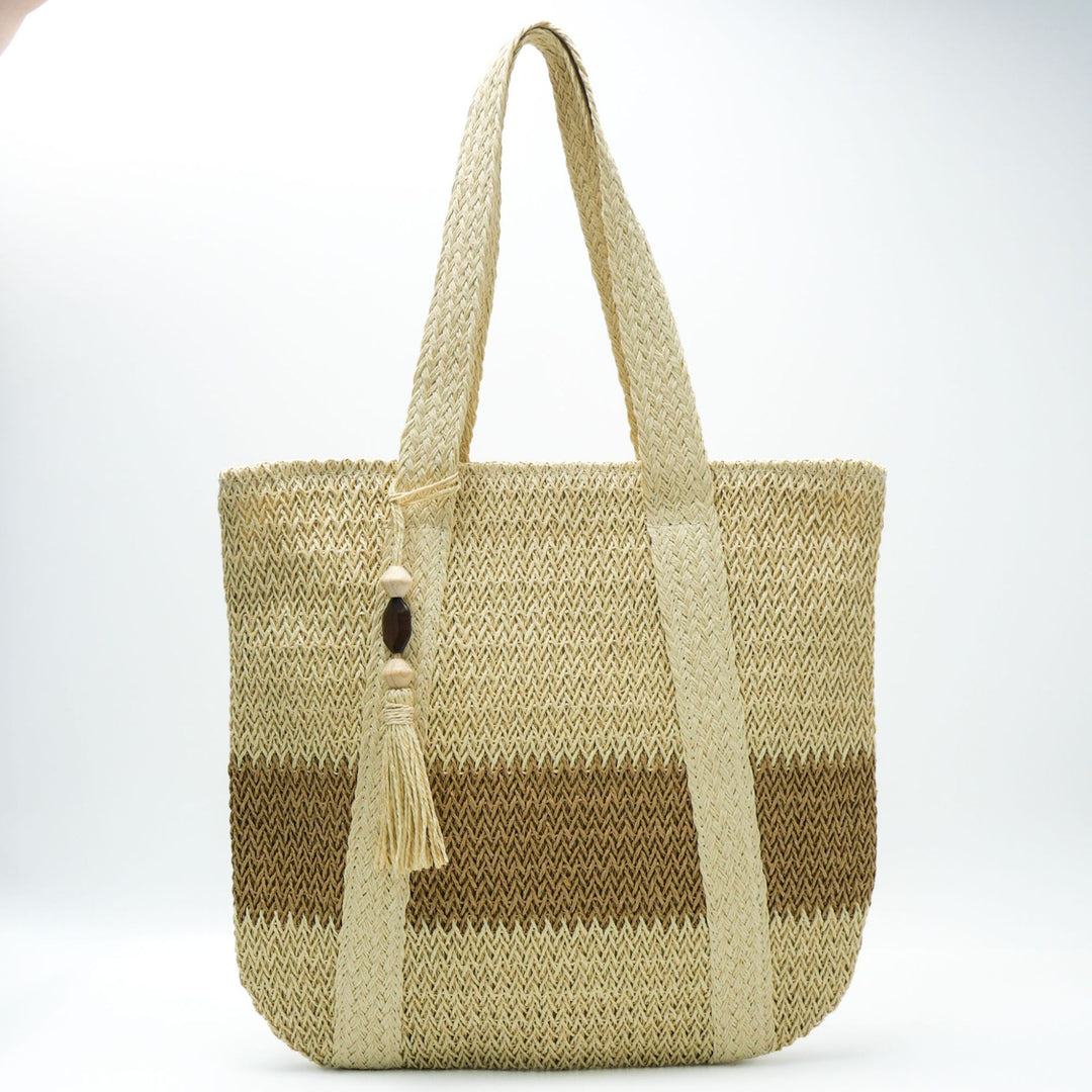 Generous shoulder bag made of natural material Stornfield