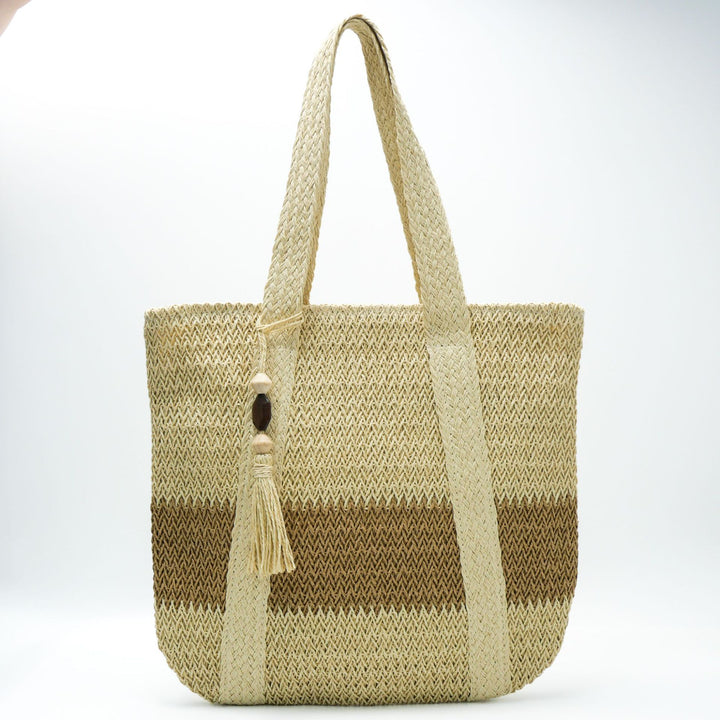 Generous shoulder bag made of natural material Stornfield