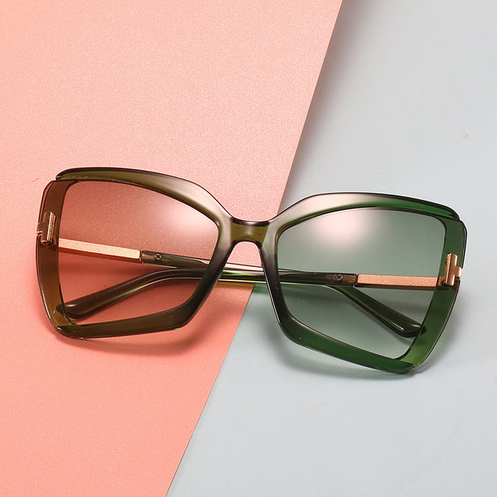 Luxurious Oversized Shield Sunglasses Stornfield