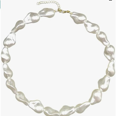 Pearl Necklace with Irregular Design Stornfield