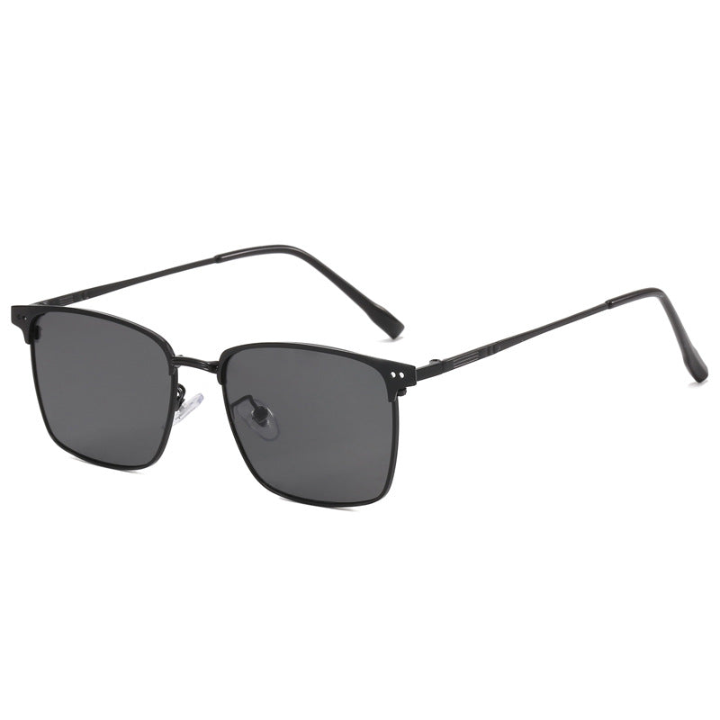 Women's fashionable glasses with square frame and delicate details Stornfield