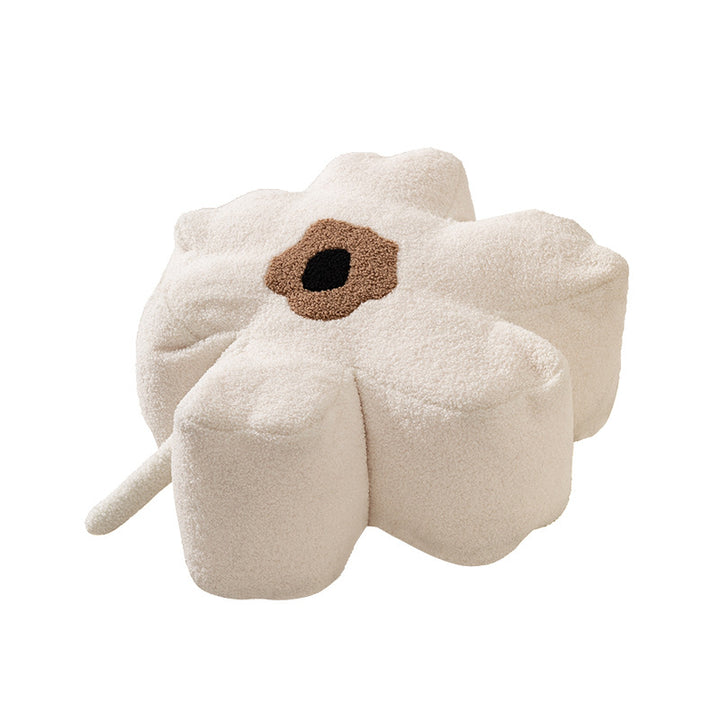 Flower-shaped floor seat pouf with boucle cover and segmented padding