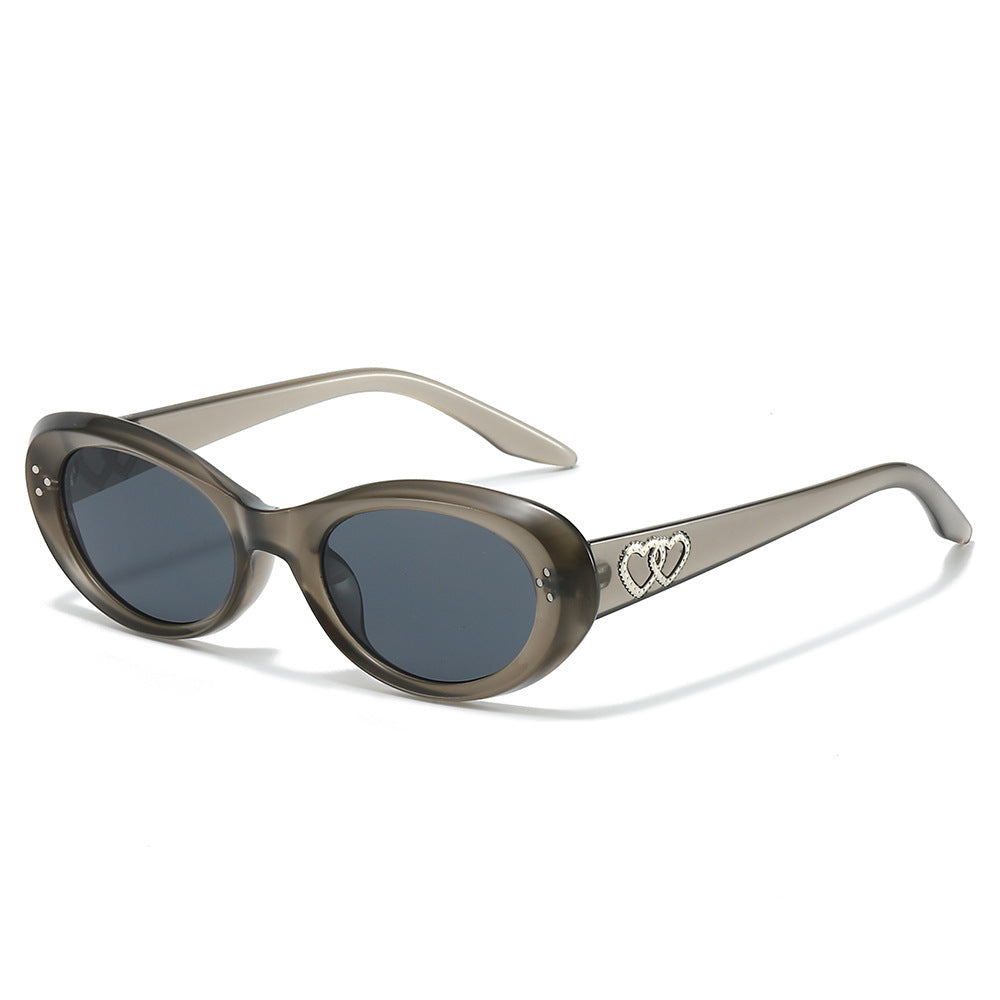 Fashionable Retro-Inspired Oval Sunglasses Stornfield