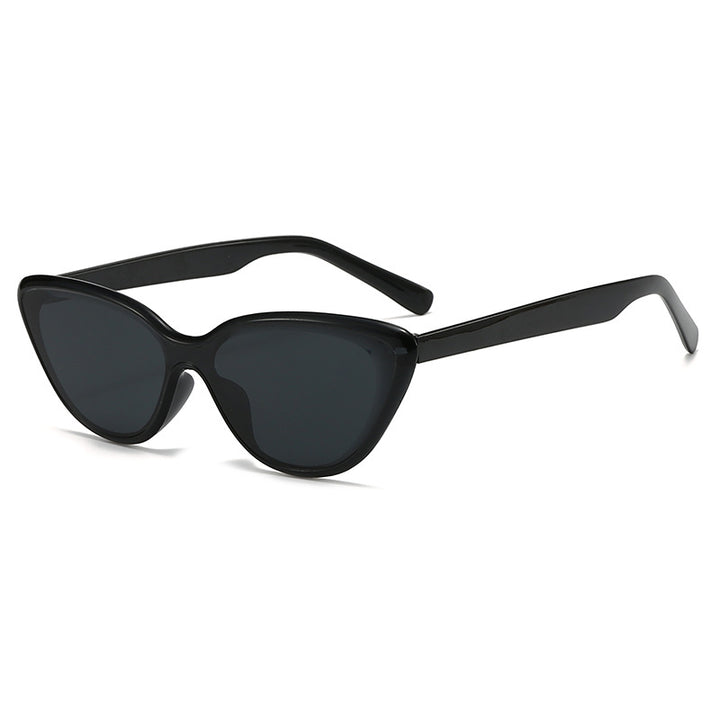 Elegant Cat-Eye Sunglasses