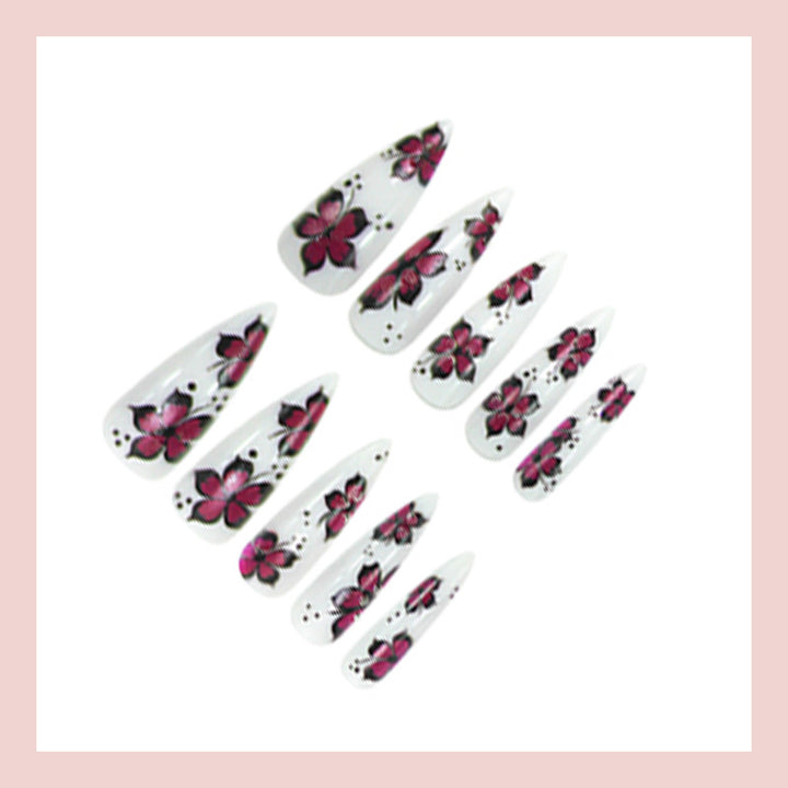 Artificial nail set with creative floral designs Stornfield