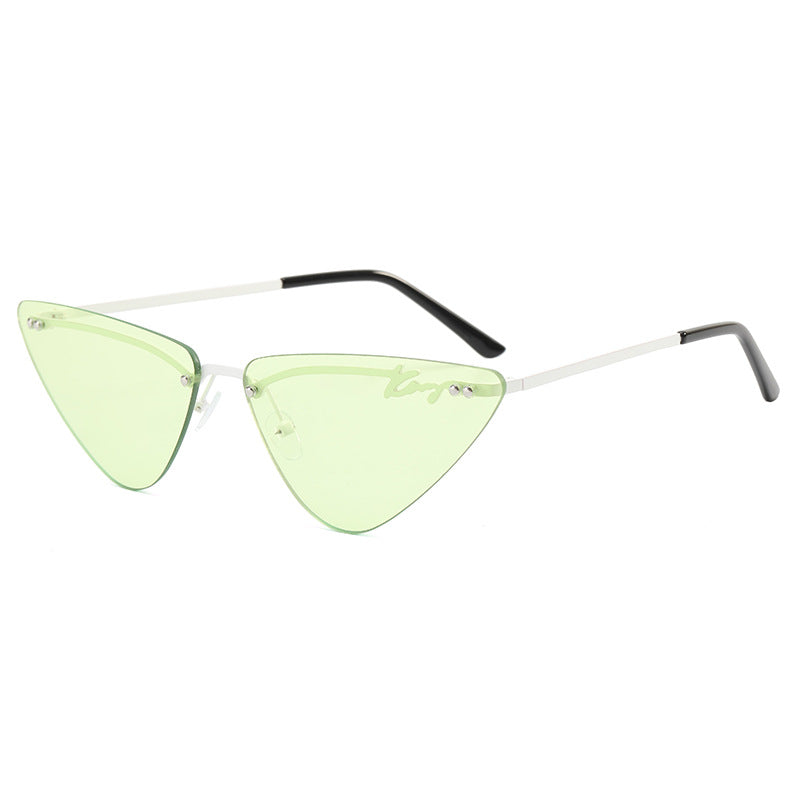 Ladies Trendy Cat-Eye Sunglasses with Feminine Frame Stornfield