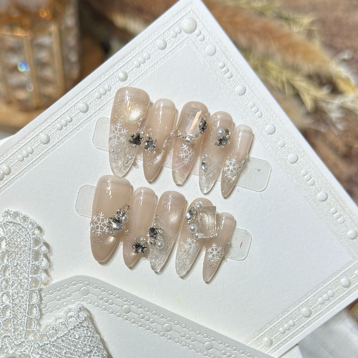Snowflake-Inspired Stiletto Press-On Nail Set Stornfield
