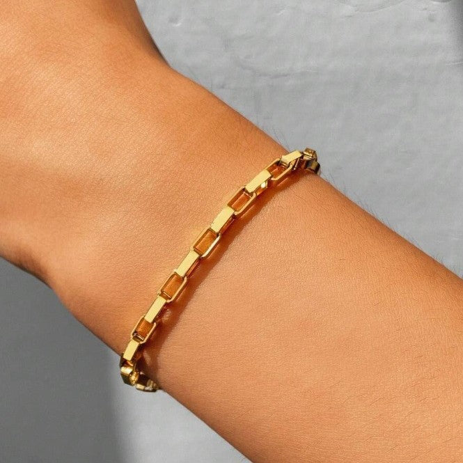Chunky Rectangular Link Necklace Stornfield
