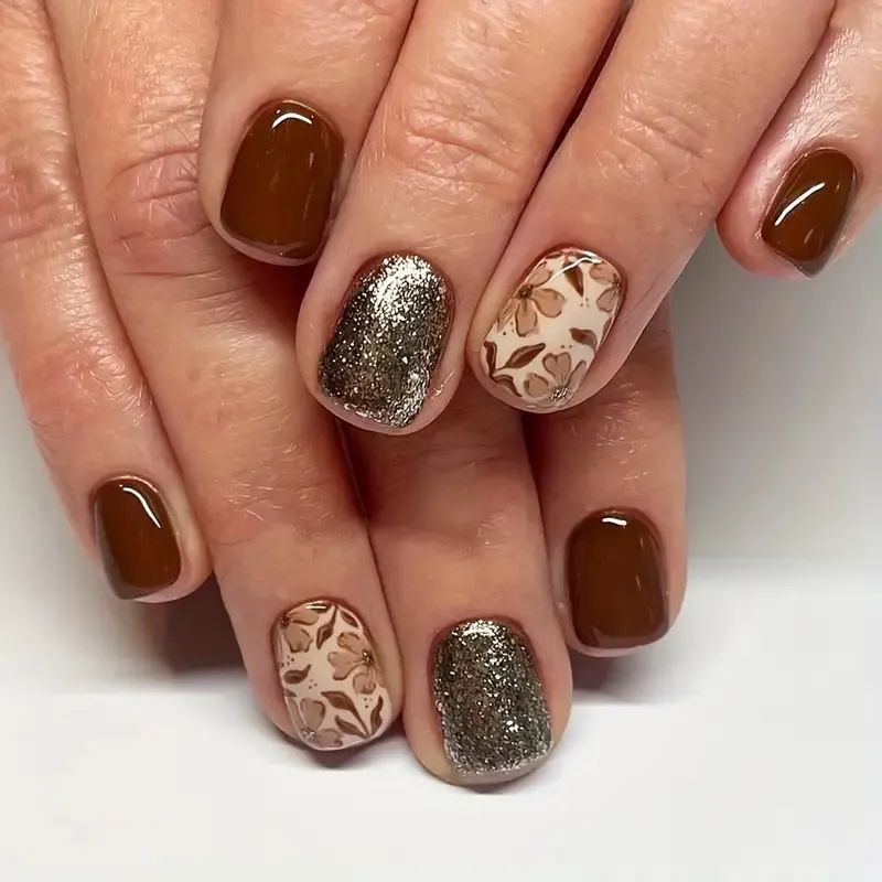 Elegant Botanical Nail Art Set Stornfield