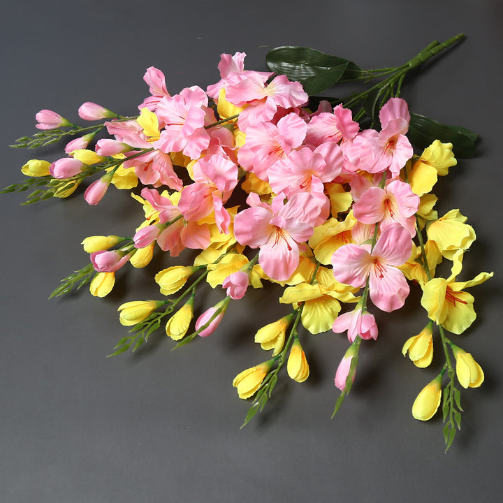 Lifelike Decorative Floral Spray