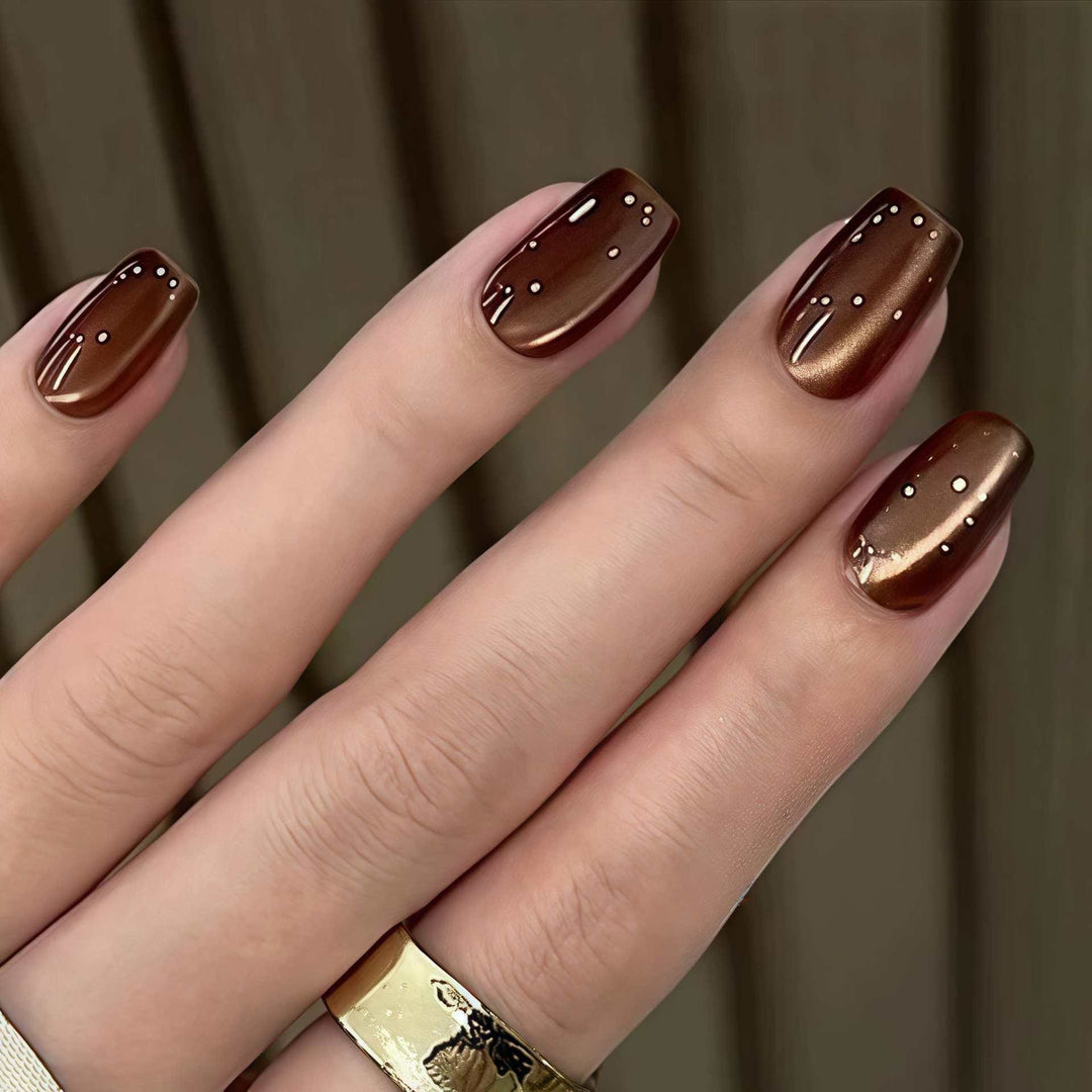 Premium Almond-Shaped Press-On Nails with Ombré Effect Stornfield