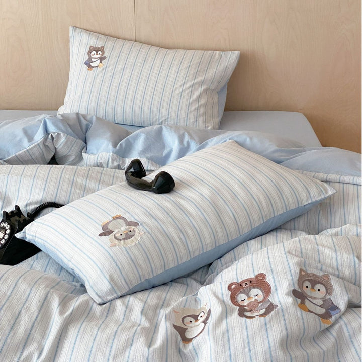 Striped Cotton Duvet Cover Set with Embroidered Animal Pillow Shams
