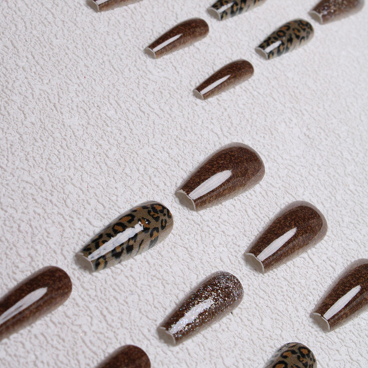 Trendy Press-On Nail Set Stornfield