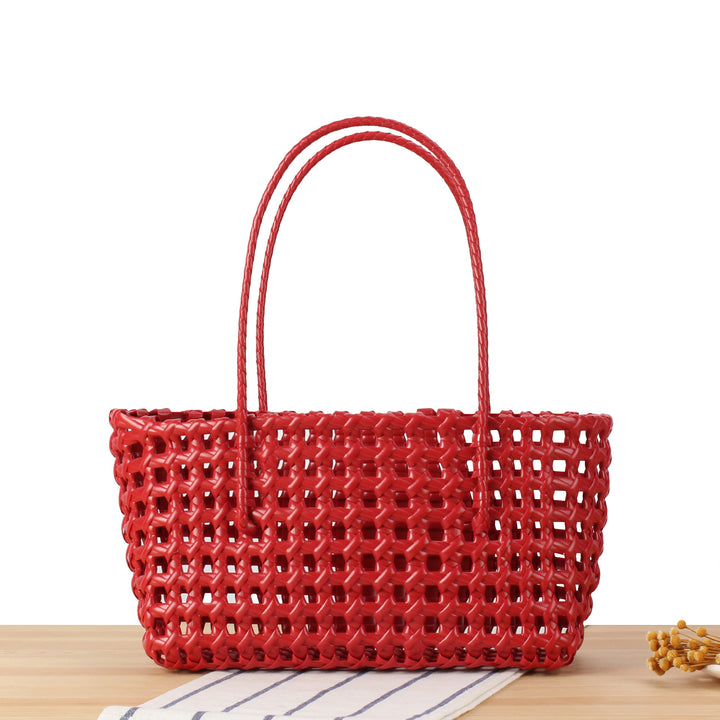 Stylish willow bag with modern grid design Stornfield