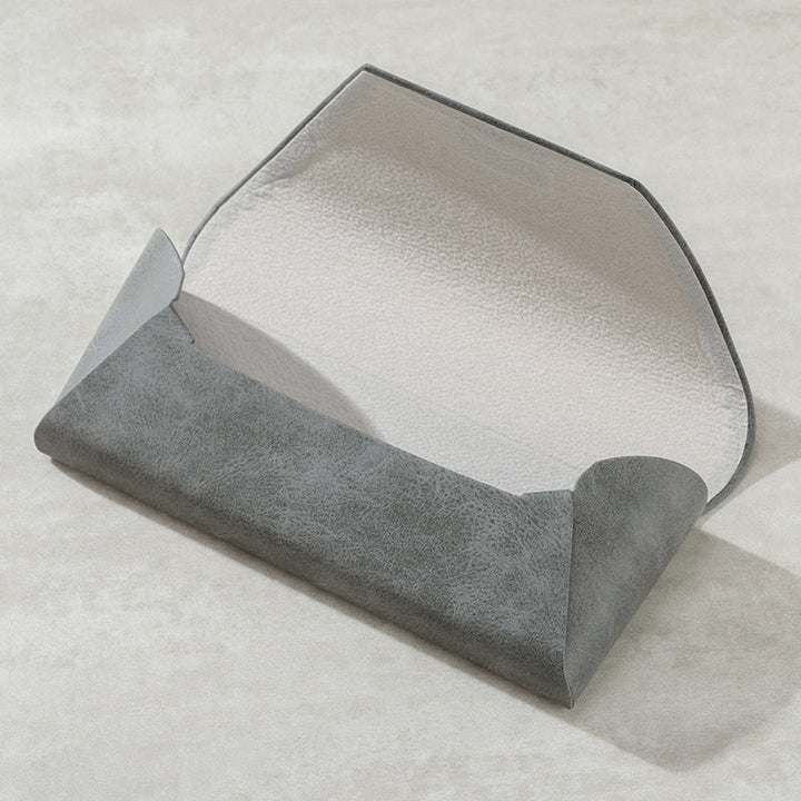 Premium Leather Eyewear Pouch Stornfield