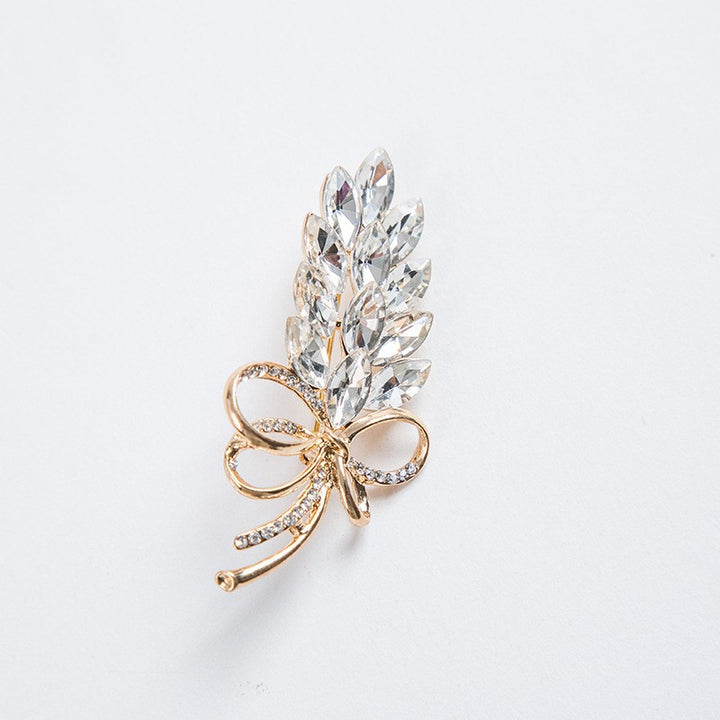 Elegante Brooch with Crystals Stornfield
