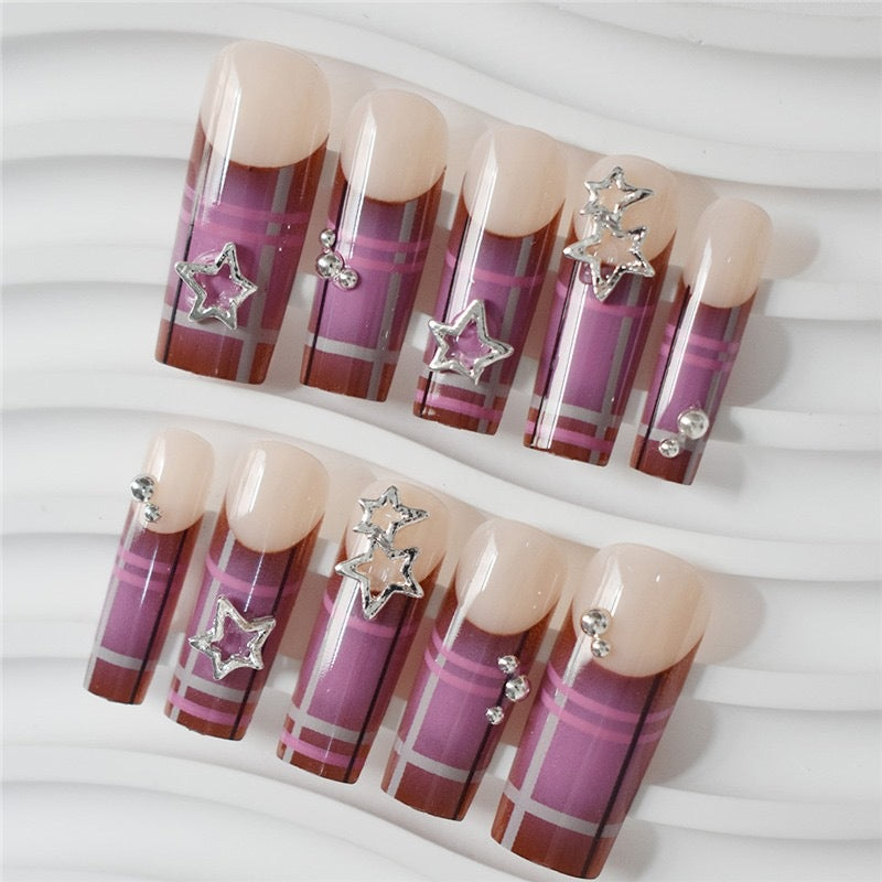 Glamorous Star-Embellished Nail Extensions Stornfield