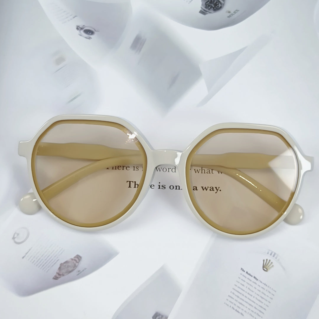Women’s Geometric Sunglasses with Extravagant Accent Stornfield