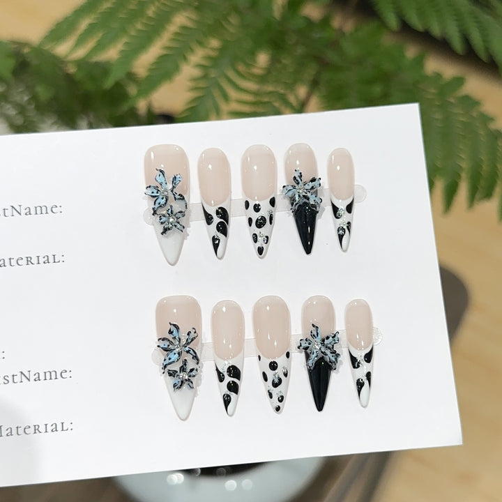 Artistic Floral and Geometric Press-On Nail Set