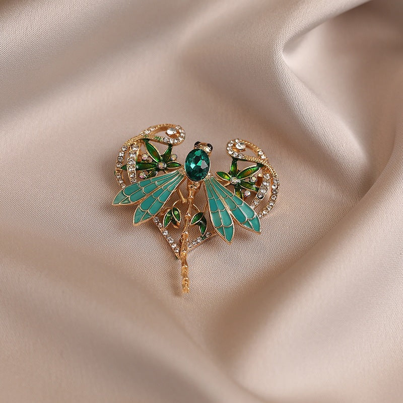 Exquisite Dragonfly Brooch with Sparkling Crystals Stornfield