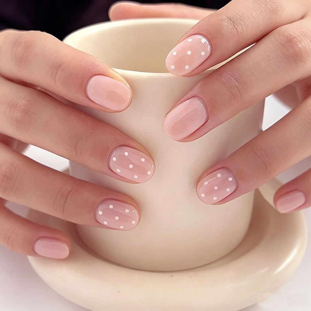 Elegant Press-On Nail Tips with Decorative Bow Stornfield