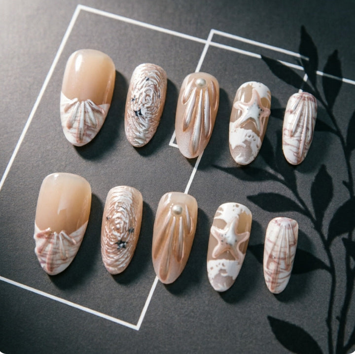 Elegant Nail Tips with Maritime Design Stornfield