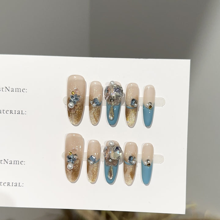 Glamorous Decorative Press-On Nail Set